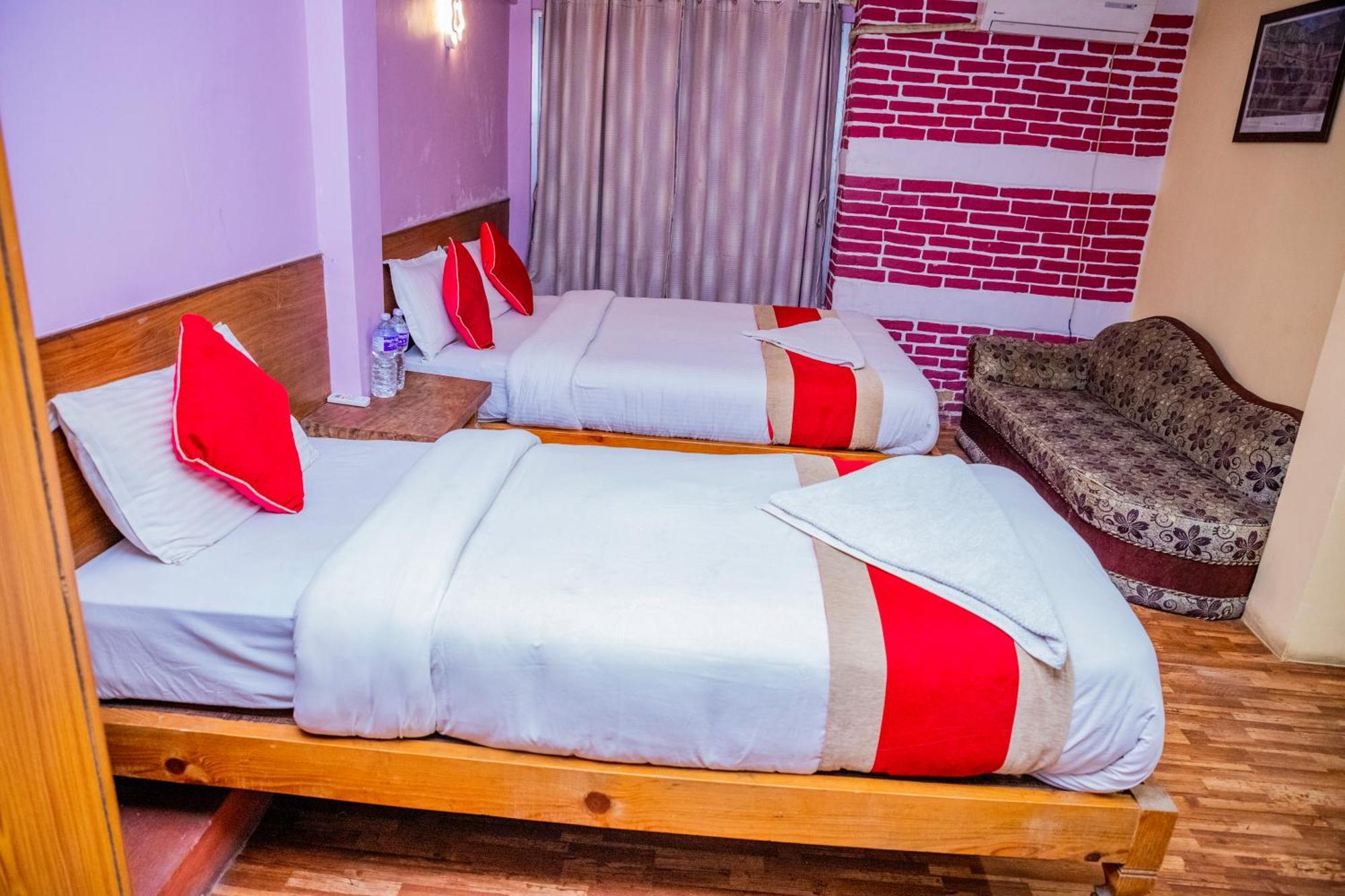 Great Doors Thamel Hotel Kathmandu Exterior photo